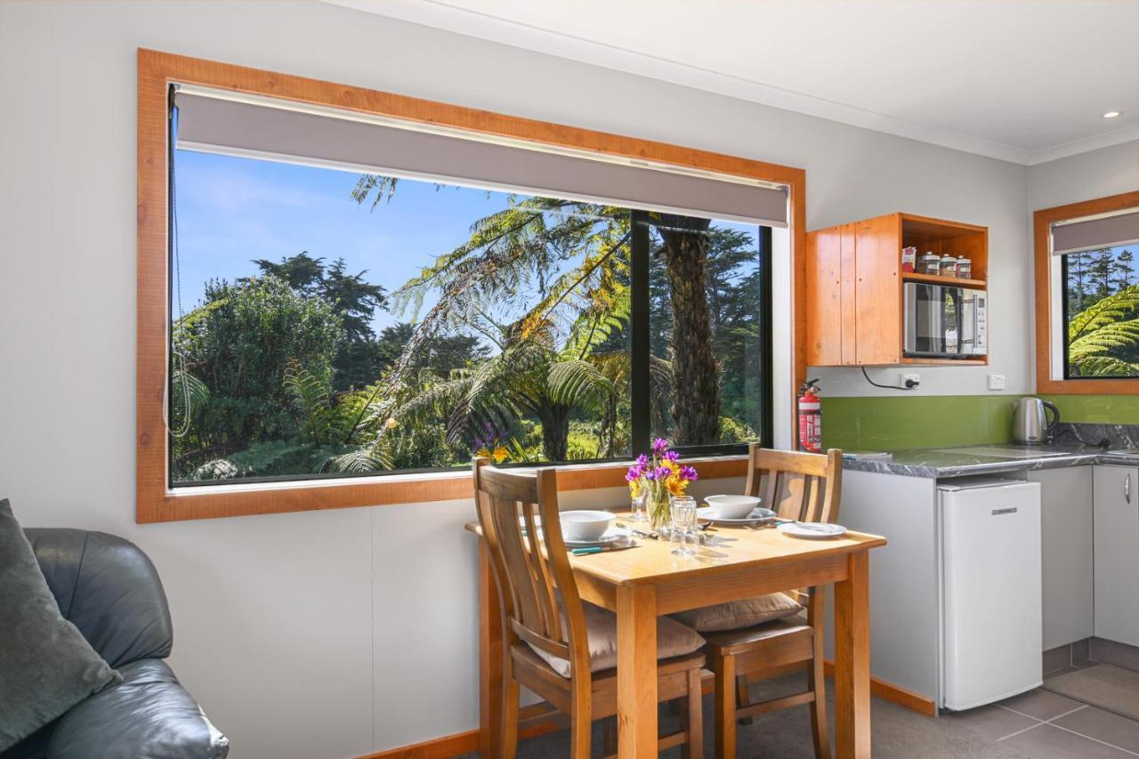 Upepo - The Garden Room - Cape Foulwind Studio מראה חיצוני תמונה